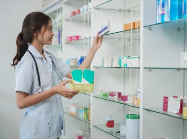 medicine-and-health-concept-female-pharmacist